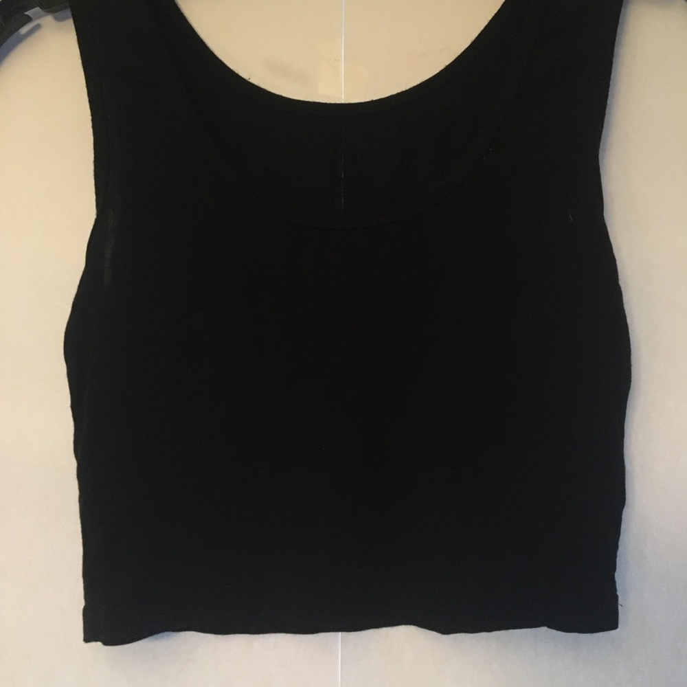 black crop top tank